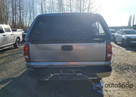 2006 Chevrolet Silverado K1500 z USA, uszkodzony, nr VIN 2GCEK13T661159145